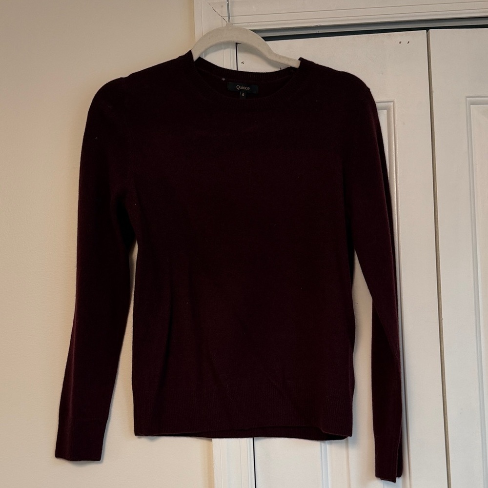 Quince Women's Burgundy Cashmere Crew Neck Sweater
